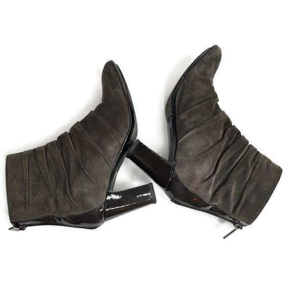 AQUATALIA Boots Heels Size‎ 6.5 Suede Pleated Patent Ankle Booties Gray - Picture 13 of 13